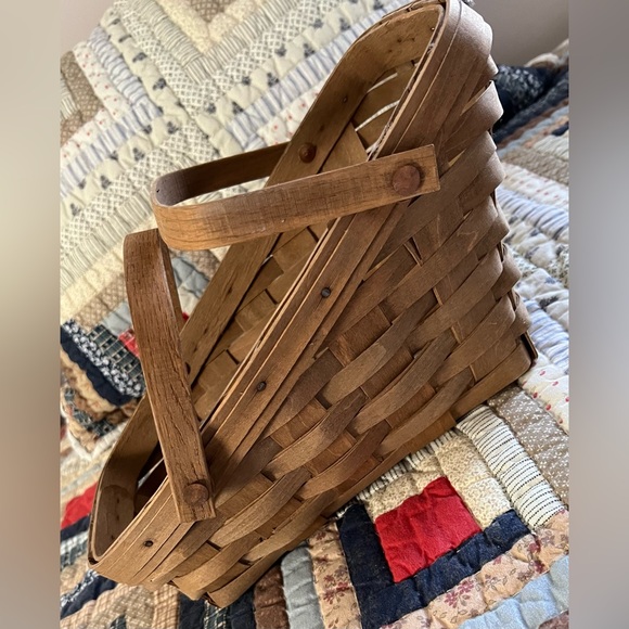 Longaberger Medium Vegetable Basket - Picture 5 of 15